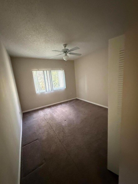 Building Photo - 280 Crestwood Cir