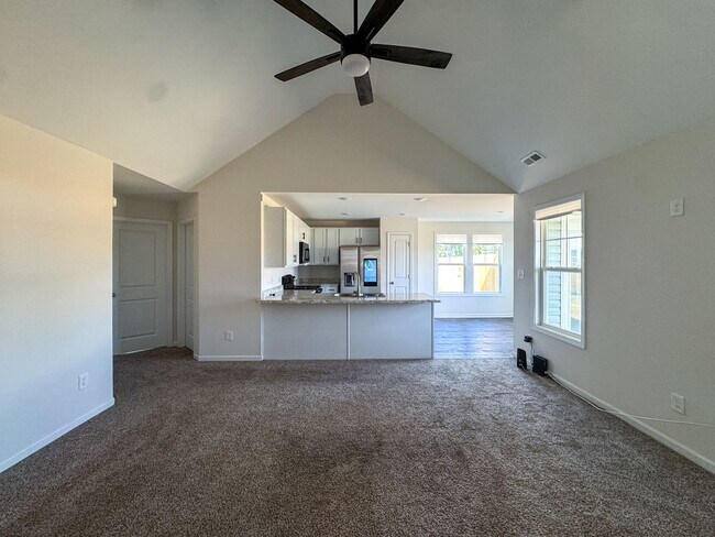 Building Photo - 3 Bed 2 Bath Plus Bonus Room in Parkton