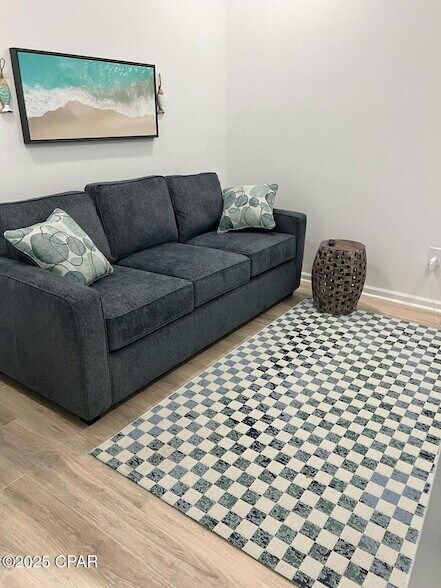 Building Photo - 8726 Pencil thin Ave