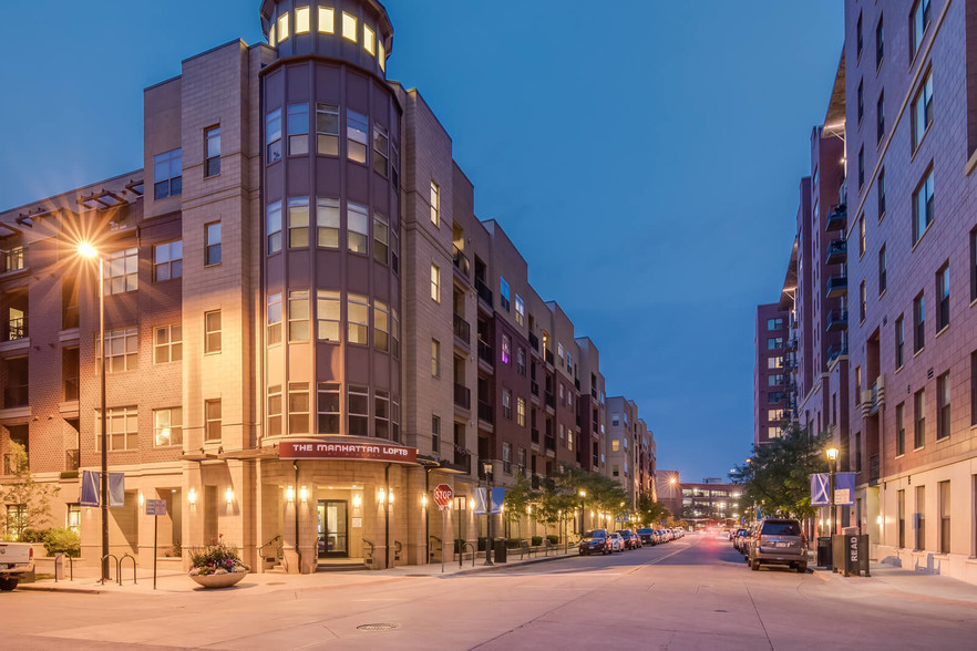 Ideally located in Downtown Denver - The Manhattan by Windsor