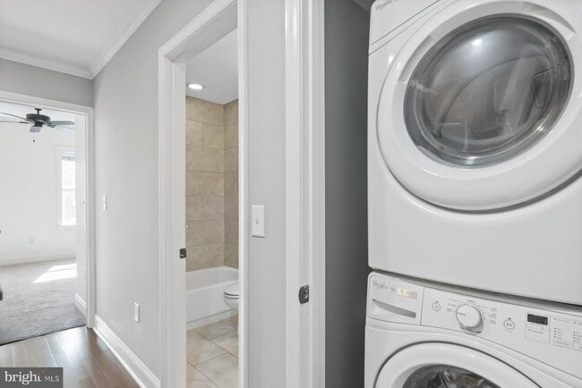 Building Photo - 1614 Clarkson St