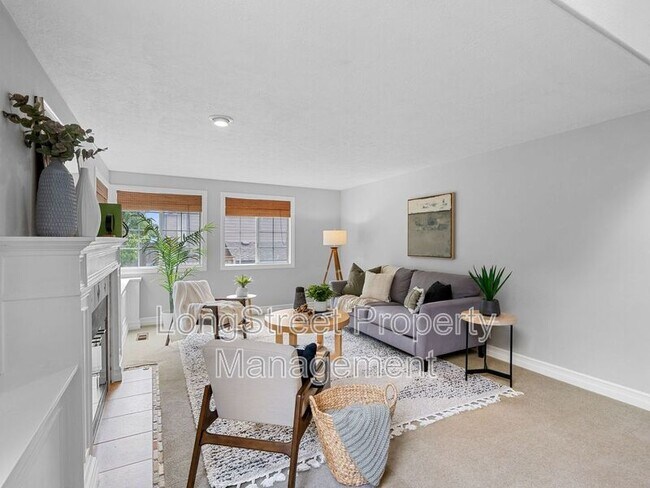 Building Photo - 15926 SW Hampshire Terrace