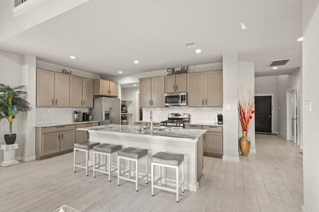 Building Photo - 18419 Windy Knl Wy