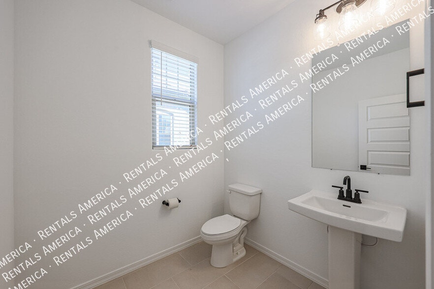 Building Photo - 3768 N 99th Dr