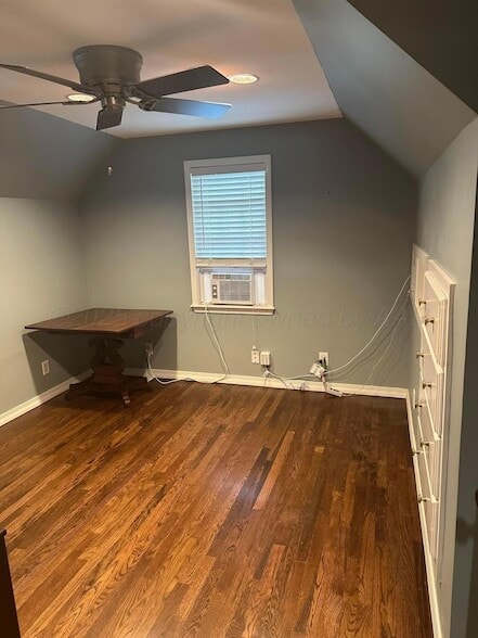 Building Photo - 1118 Bellaire St