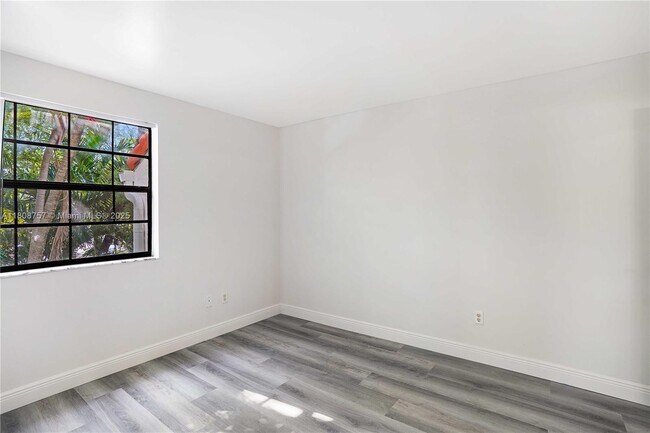Building Photo - 3570 Magellan Cir