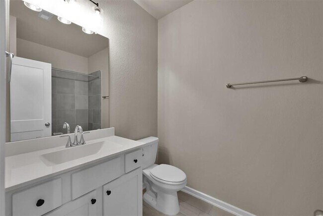 Building Photo - 543 Longleaf Pine Dr
