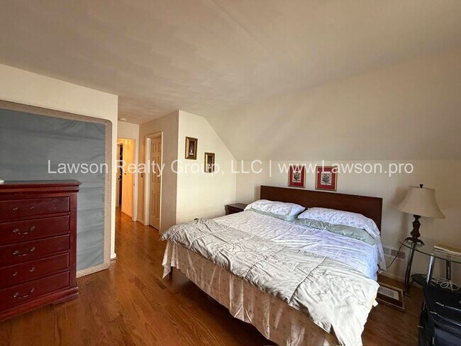 Building Photo - Gorgeous Classic Cave Spring Colonial in S...