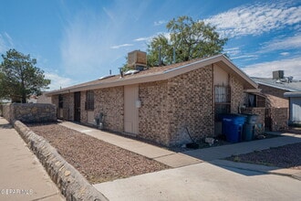 Building Photo - 11450 Sundrop Ct
