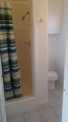 Building Photo - 3915 Crest Dr