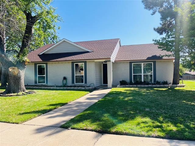 Primary Photo - 3709 Yaupon Dr