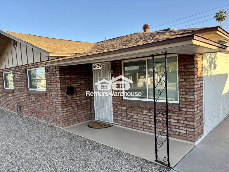 Building Photo - 6809 E Avalon Dr