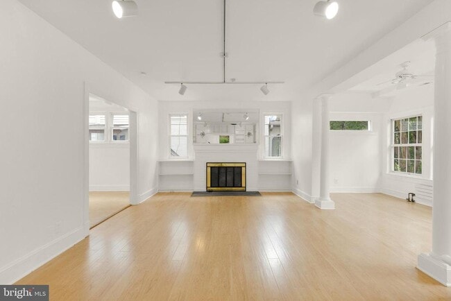 Building Photo - 3717 Legation St NW