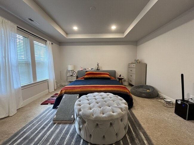 Building Photo - Open Concept 4BR Home with Island Seating, Loft & Spacious Living Room