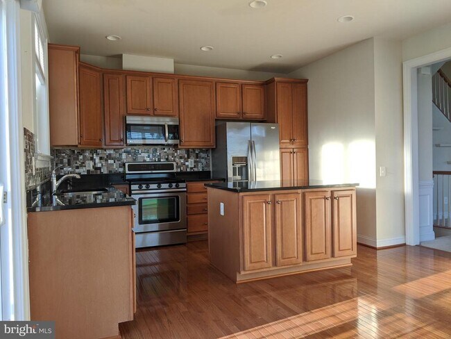 Building Photo - 25503 Amber Gate Terrace