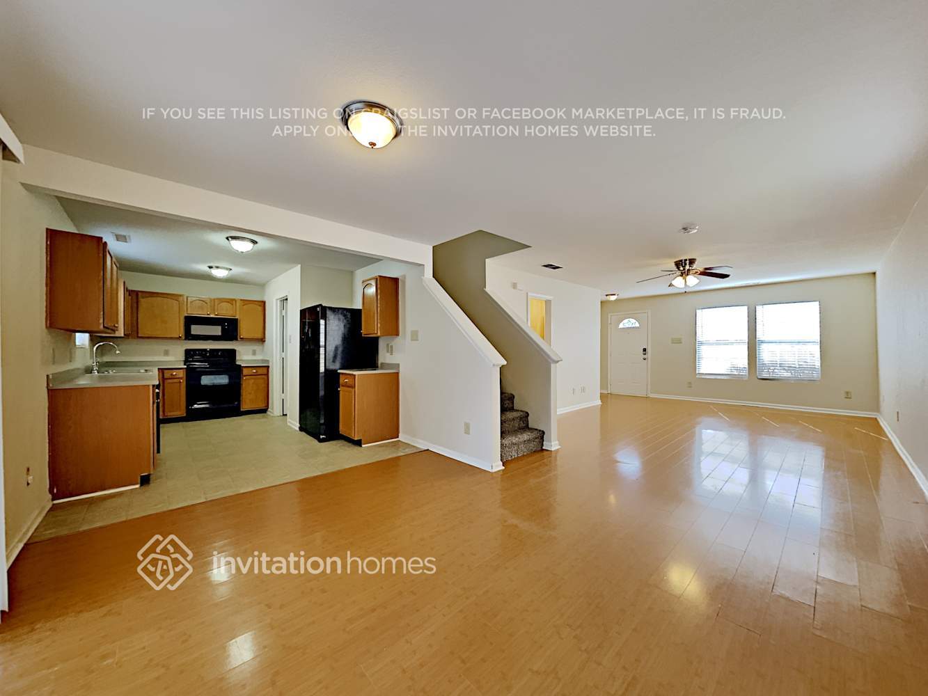 Building Photo - 827 Littleton Dr