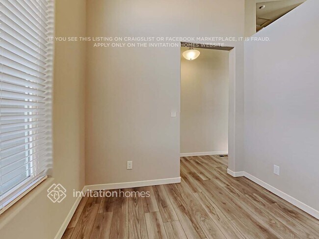 Building Photo - 10423 Kalama Dr