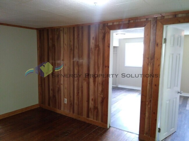 Building Photo - Madison Ranch
