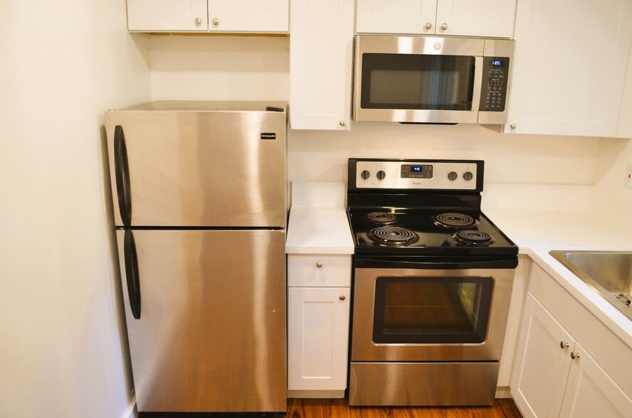 Building Photo - 317 Linn Ave