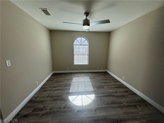 Building Photo - 4050 Pacific Harbors Dr