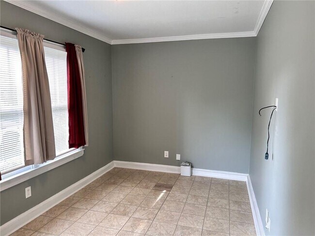 Building Photo - 356 Rapier Ave