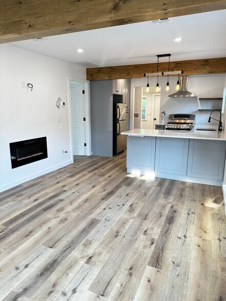 Building Photo - 69 Breton Rd