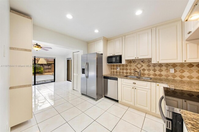 Building Photo - 15157 SW 95th St