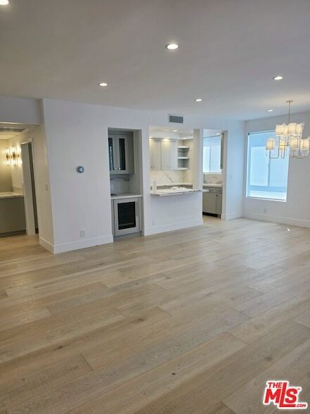 Building Photo - 12115 San Vicente Blvd