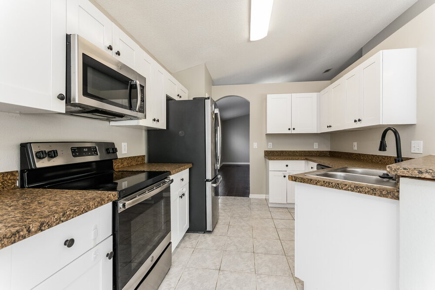 Building Photo - 2262 Mallard Creek Cir