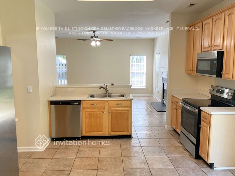 Building Photo - 6431 Gatesville Ln