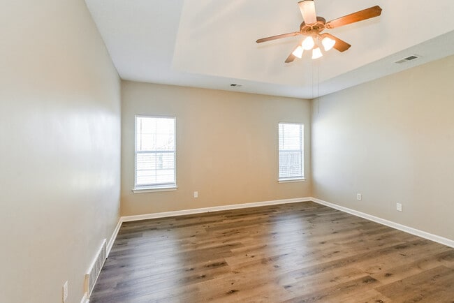 Building Photo - 9208 Acadia Pl