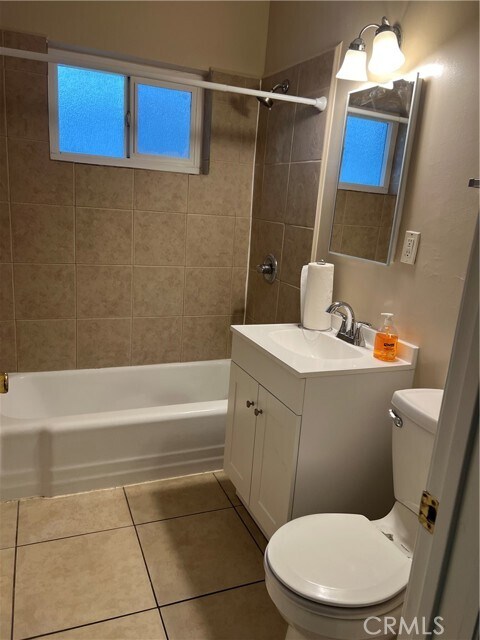 Building Photo - 94 N San Mateo St