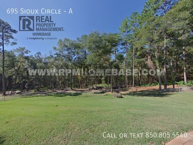 Building Photo - 695 Sioux Cir