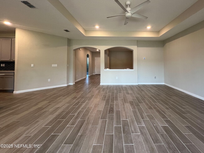 Building Photo - 9627 Lovage Ln