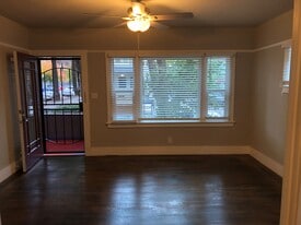 Building Photo - 2800 H St