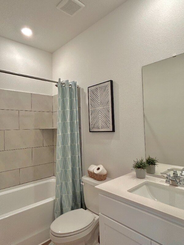 Building Photo - 3823 Casita Cir