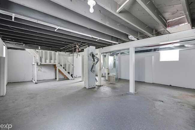 Building Photo - 13320 Jane Ave