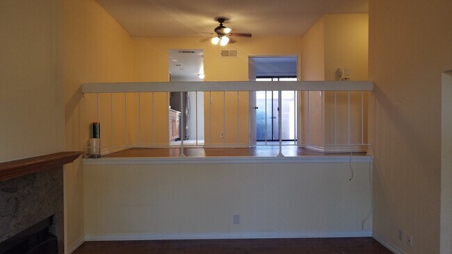 Building Photo - 2925 Wellesley Ct