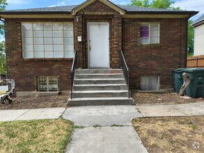 Building Photo - One Bedroom in convenient Ogden location!