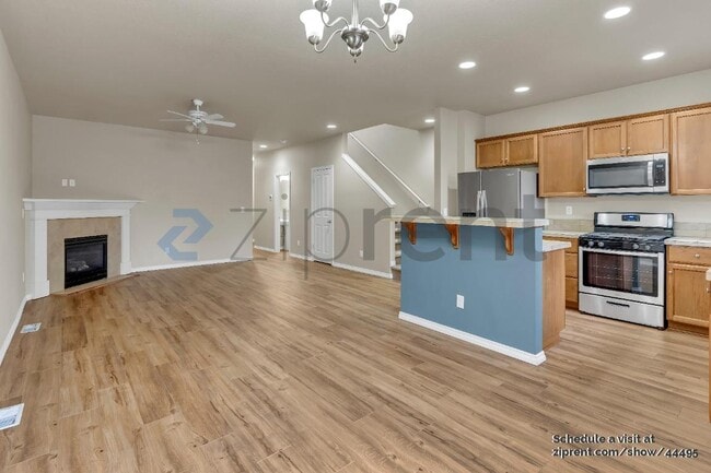 Building Photo - 4549 SE Satinwood St