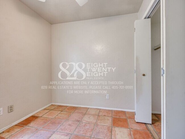 Building Photo - *AVAILABLE NOW!* Spacious 3 Bed/2.5 Bath Condo in East Norman!