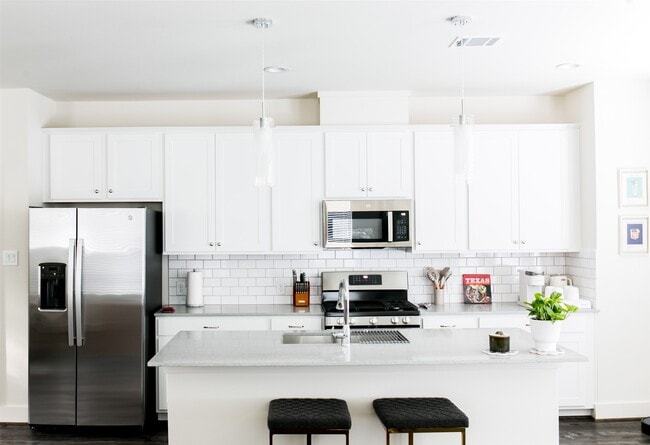 Building Photo - 5203 Burress Springs Ln