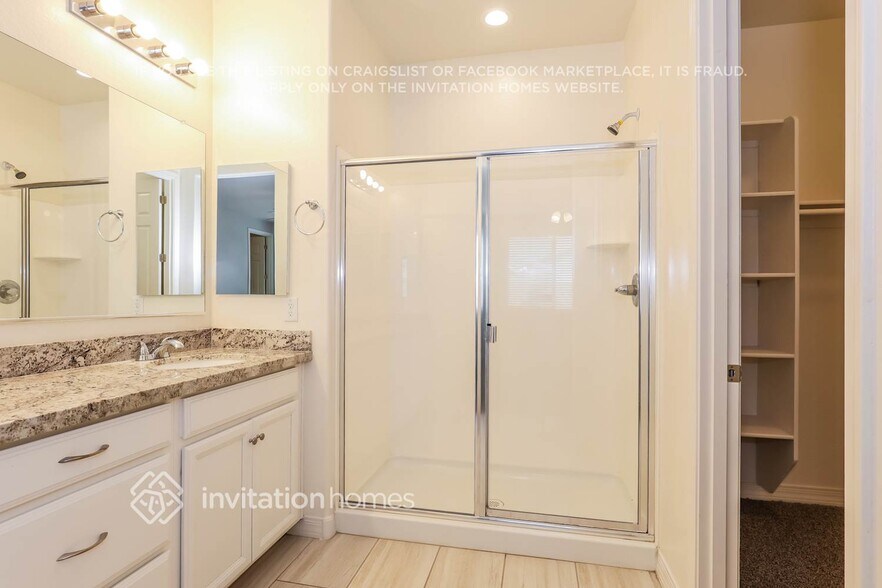 Building Photo - 19638 W Turney Ave