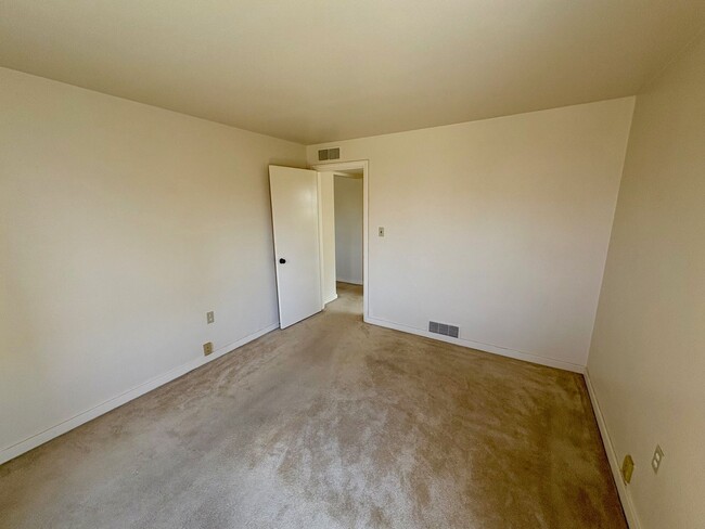 Building Photo - Magnolia Home