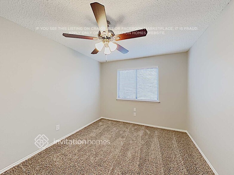 Building Photo - 2414 Claremont Dr