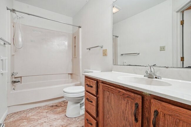 Building Photo - 54 N 62nd St