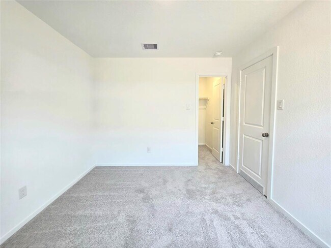 Building Photo - 26818 Zebra Grass Dr