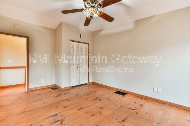 Building Photo - 455 Cantrell Rd