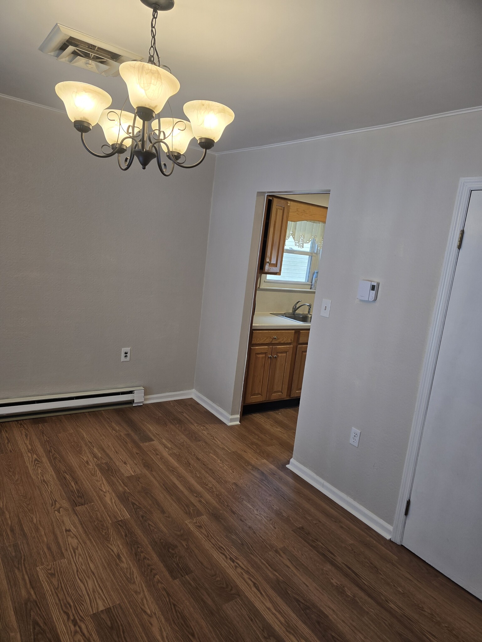 Building Photo - 2948 Klein St