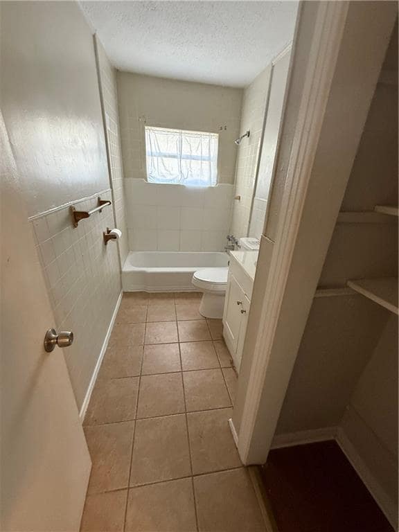 Building Photo - 4910 Rainbow Cir